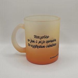 Kubek szroniony pomarańczowy z afirmacjami po obydwu stronach