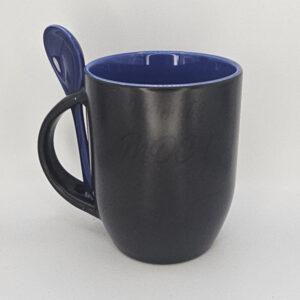 Kubek magiczny z kolorową łyżeczką - granatowy z afirmacjami po obydwu stronach.