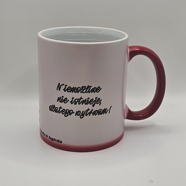 Kubek magiczny czerwony z afirmacjami po obydwu stronach - obrazek 4
